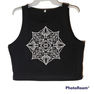 Fhljh women's medium Mandala pullover sleeveless crop top. 305